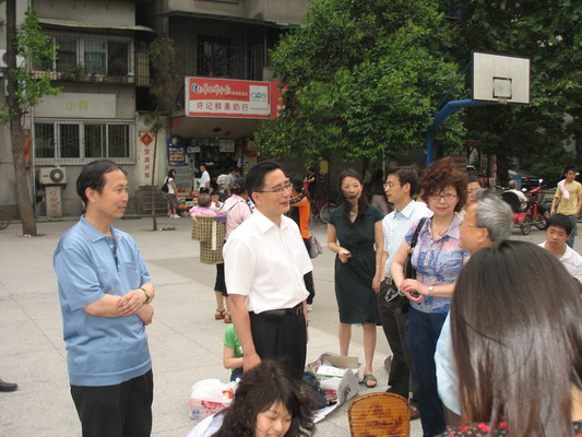 分院領導看望分院系統受災群眾